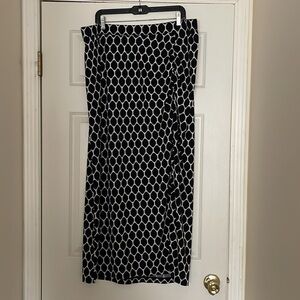 NWT Lane Bryant Womens Size 18/20 Black White Stretch Maxi Skirt with Slit